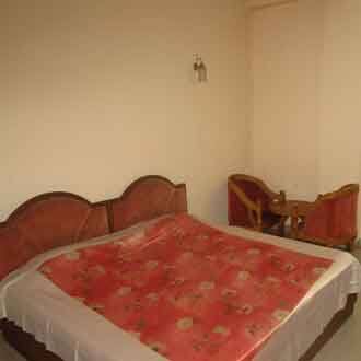 Hotel River Walk, Adoor 3